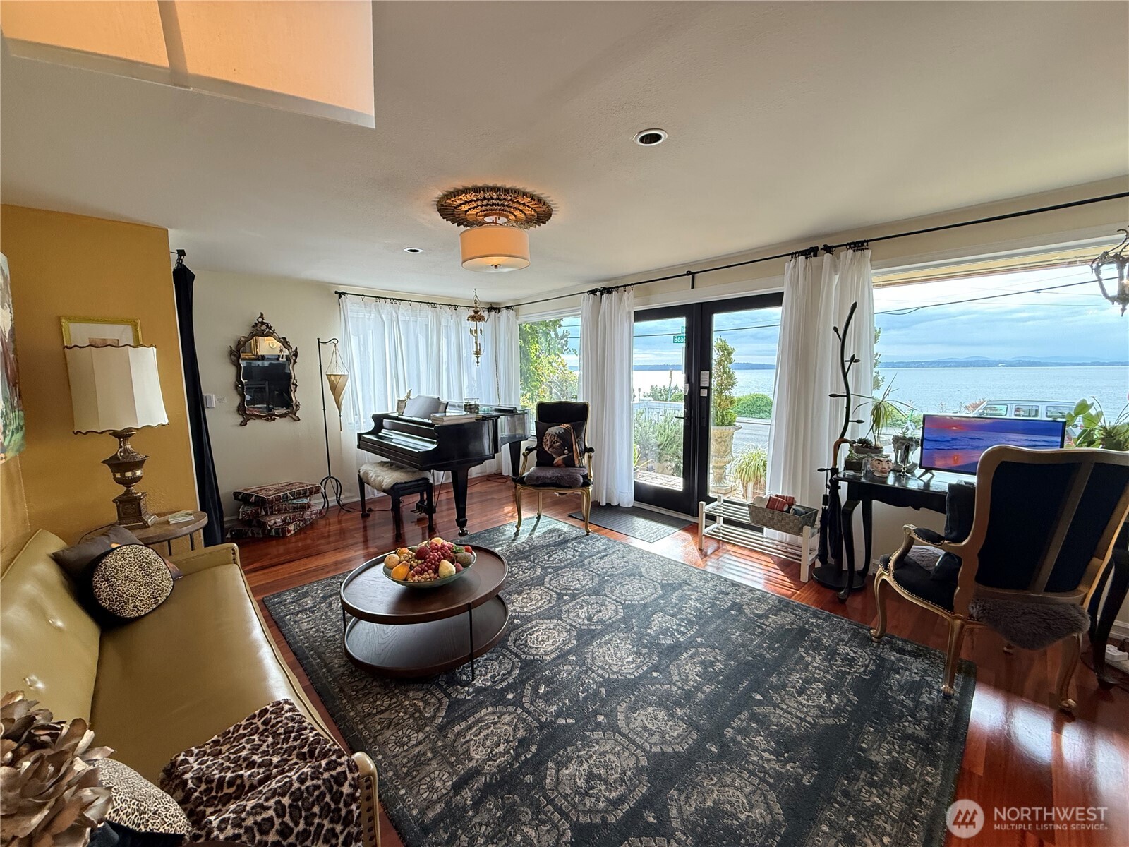 4030 Beach Drive Southwest Seattle, WA 98116 - Photo 13 of 33