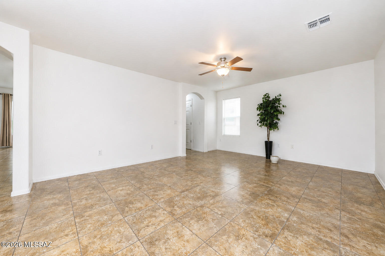 13416 North Piemonte Way Oro Valley, AZ 85755 - Photo 12 of 36