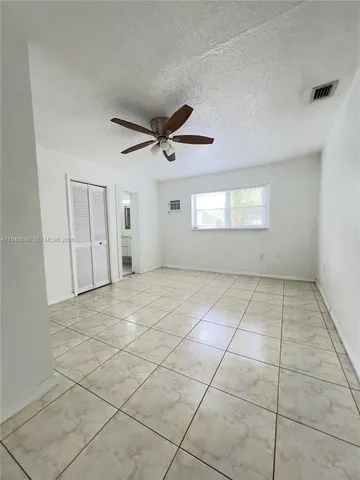 $4,200 | 2761 Southwest 33rd Court, Unit A, Miami, FL 33133