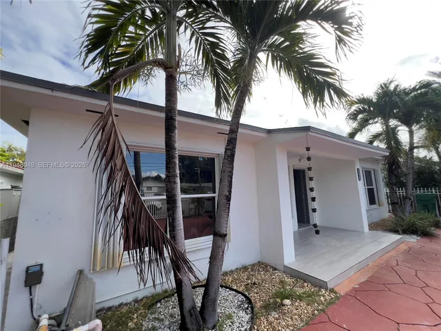 $4,200 | 2761 Southwest 33rd Court, Unit A, Miami, FL 33133