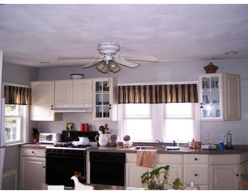 29 Herbert Road Quincy, MA 02171 - Photo 5 of 8 Gallery Image 5