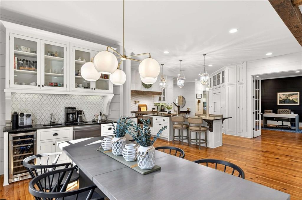 52 Woodstock Road Roswell, GA 30075 - Photo 28 of 76