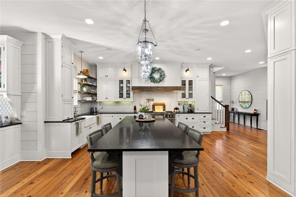 52 Woodstock Road Roswell, GA 30075 - Photo 30 of 76