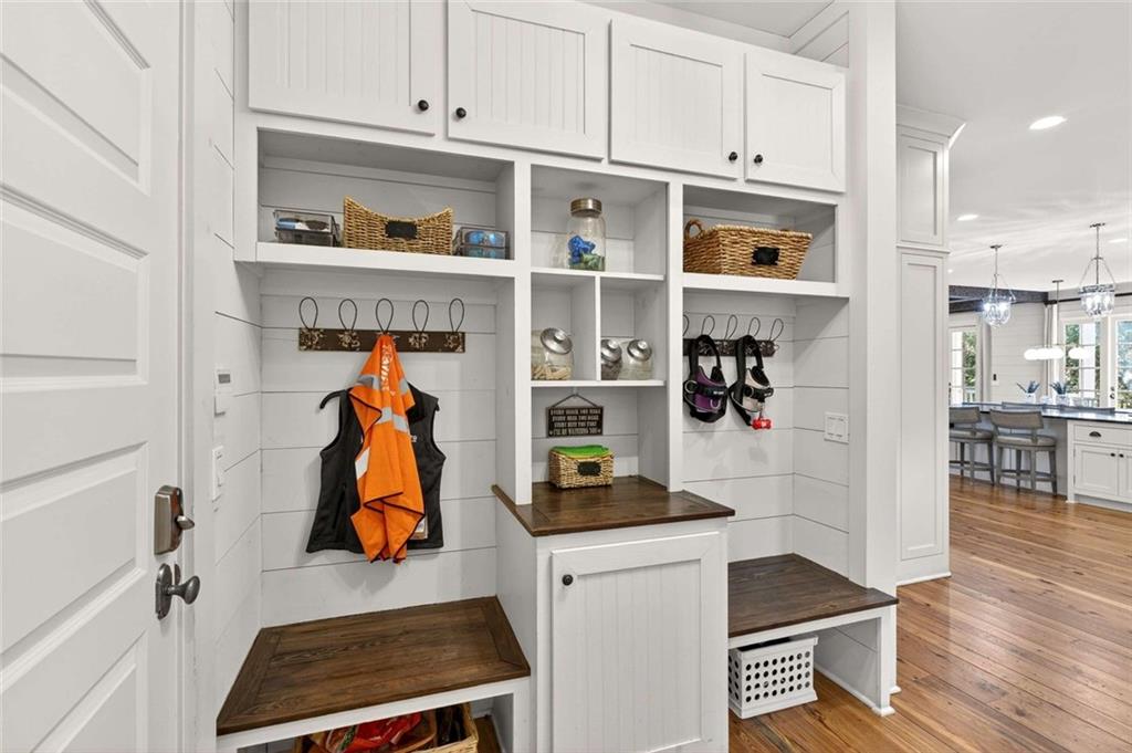 52 Woodstock Road Roswell, GA 30075 - Photo 34 of 76