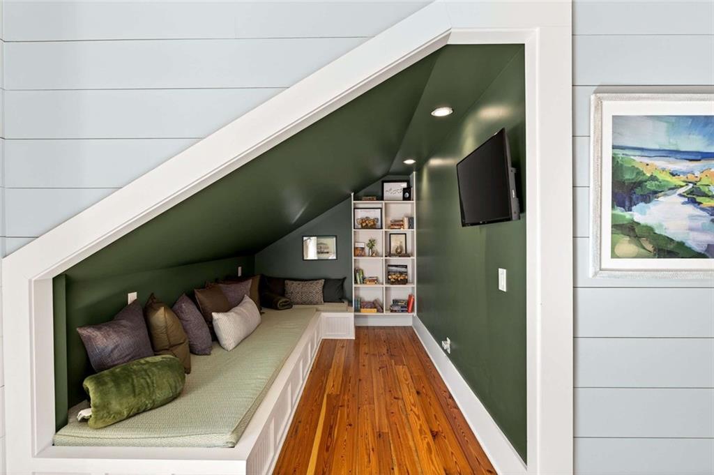 52 Woodstock Road Roswell, GA 30075 - Photo 38 of 76