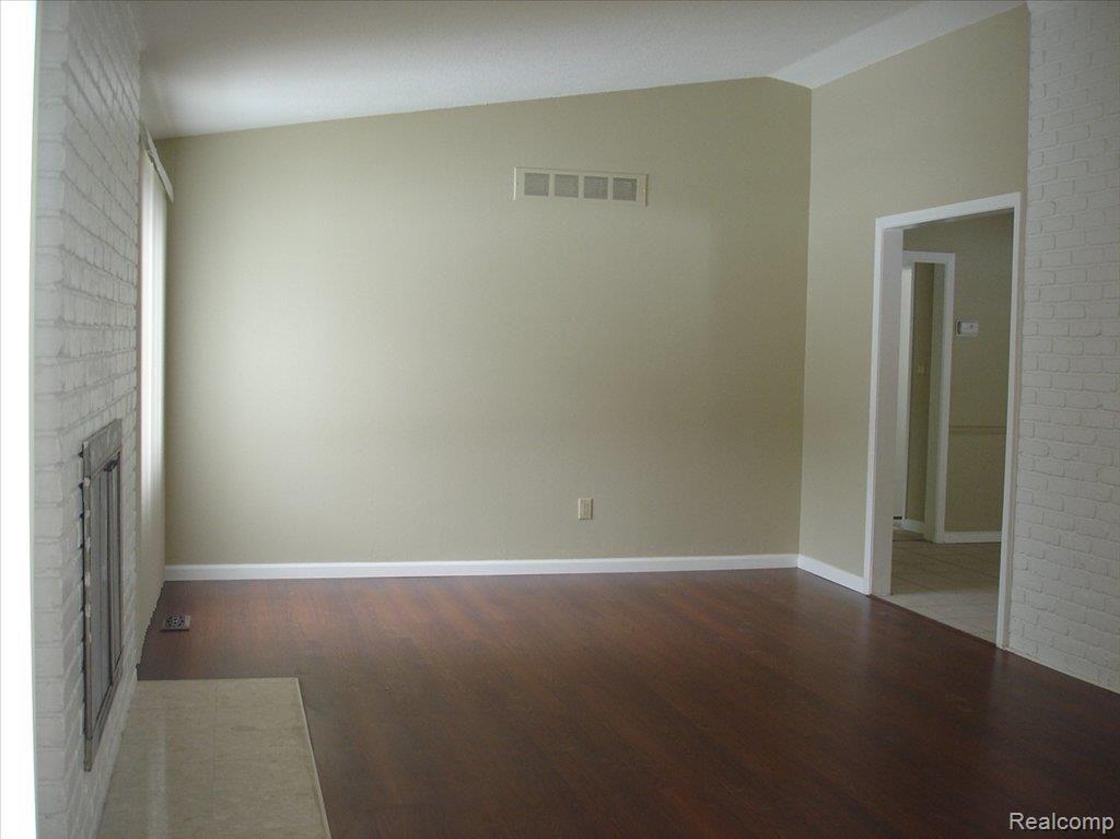 6951 Dublin Fair Road Troy, MI 48098 - Photo 5 of 5 DSC05725