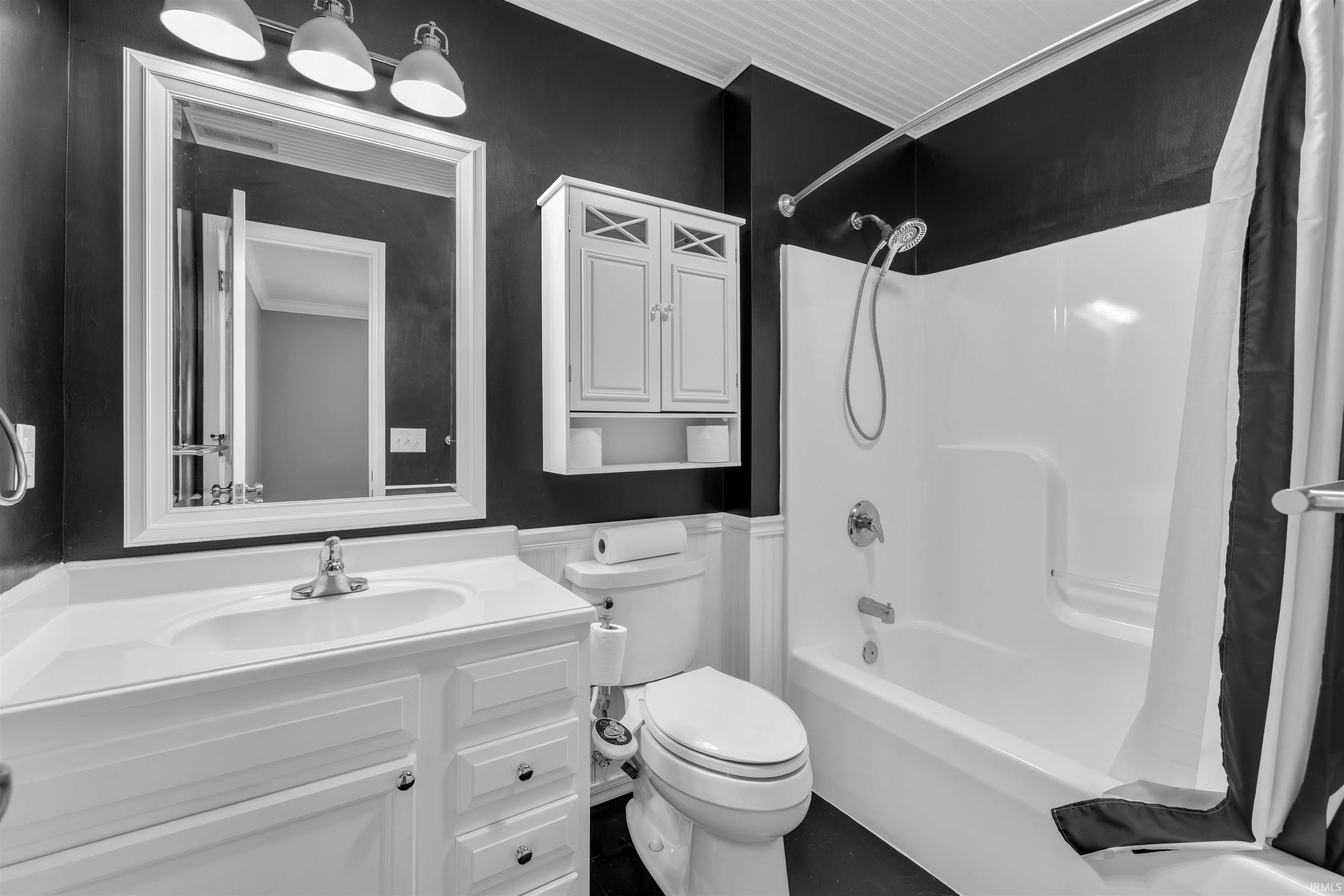 8730 Snowgoose Lane Fort Wayne, IN 46825 - Photo 17 of 29