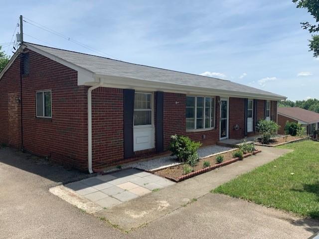 832 Hemlock Road Salem, VA 24153 - Photo 2 of 29 hem3