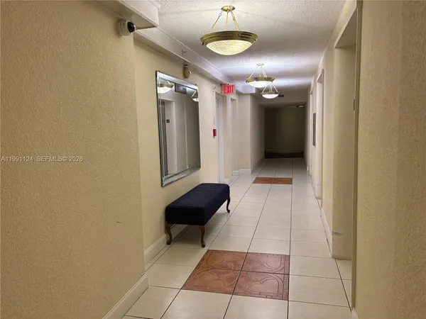 $1,950 | 2750 Northeast 183rd Street, Unit 1912, Aventura, FL 33160