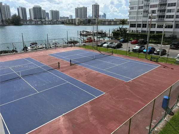 $1,950 | 2750 Northeast 183rd Street, Unit 1912, Aventura, FL 33160