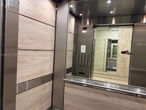 $1,950 | 2750 Northeast 183rd Street, Unit 1912, Aventura, FL 33160