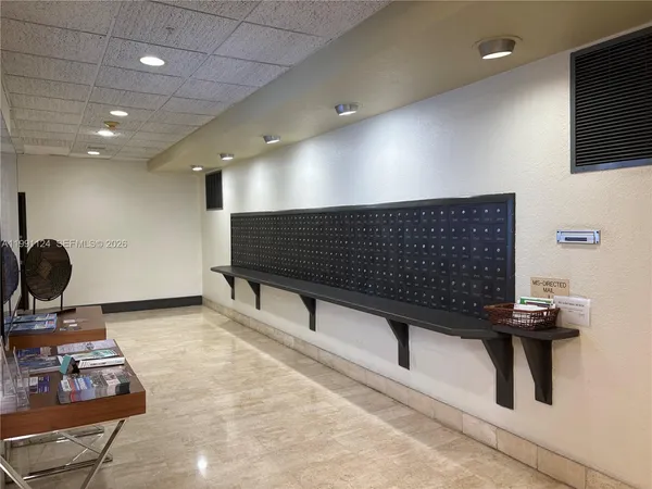 $1,950 | 2750 Northeast 183rd Street, Unit 1912, Aventura, FL 33160