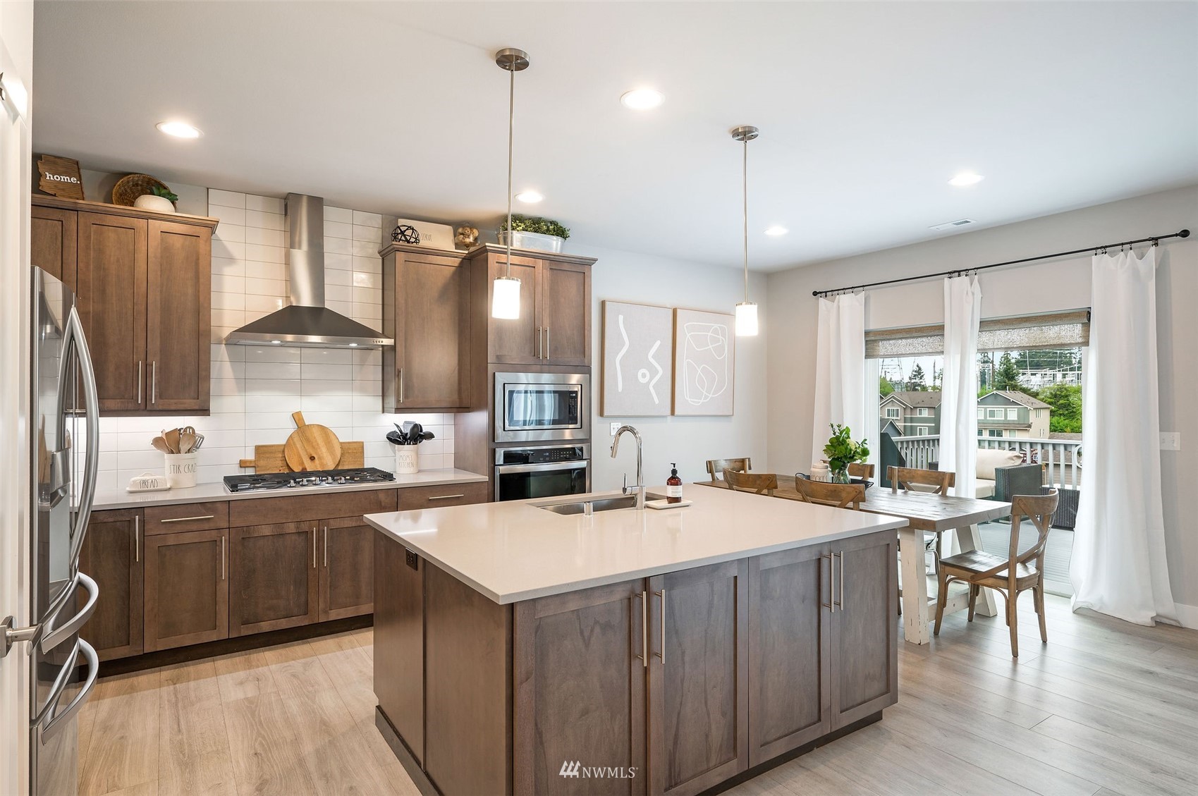 3505 200th Place Southeast Bothell, WA 98012 - Photo 5 of 40 Gallery Image 5