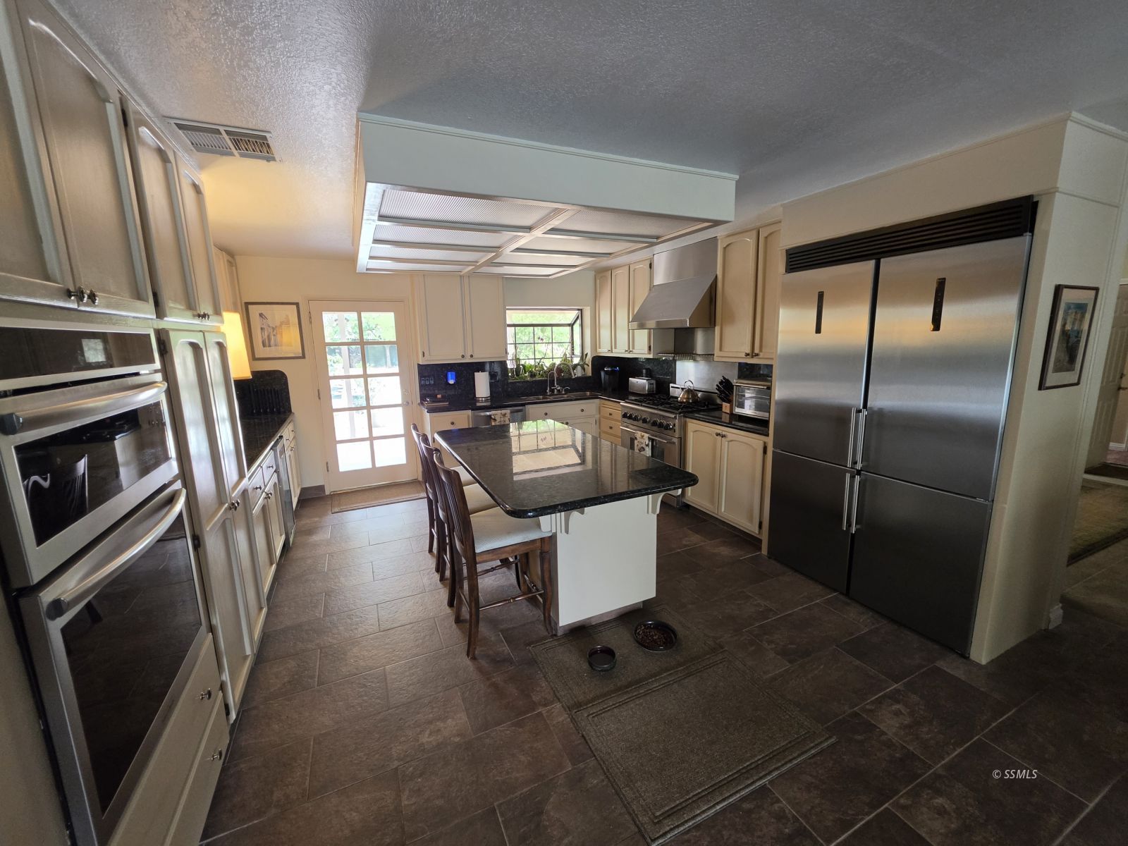 457 North Phillips Street Ridgecrest, CA 93555 - Photo 6 of 50