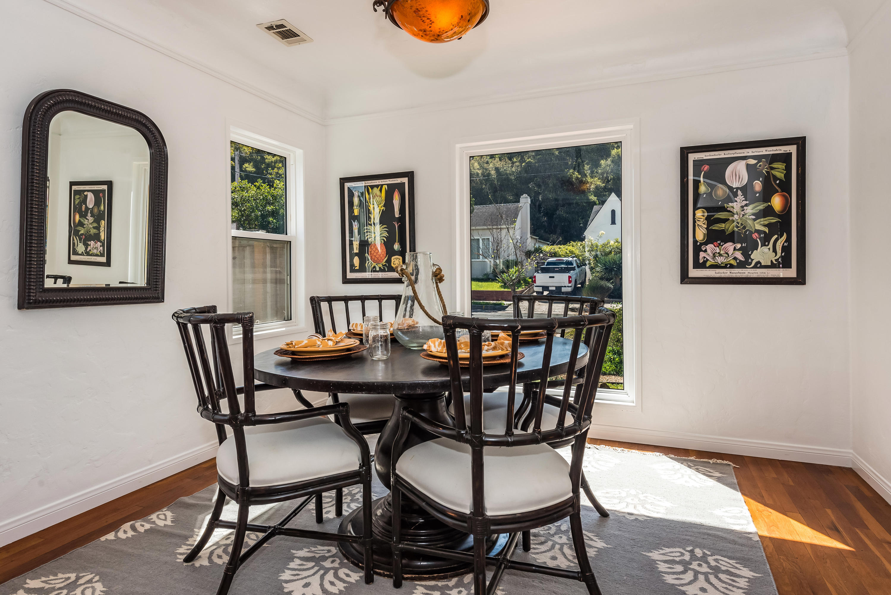 1536 Clearview Road Santa Barbara, CA 93101 - Photo 7 of 20 Dining Room