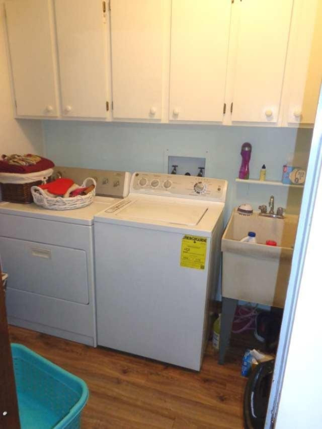 1679 Anderson Road Cassopolis, MI 49031 - Photo 19 of 36 laundry room