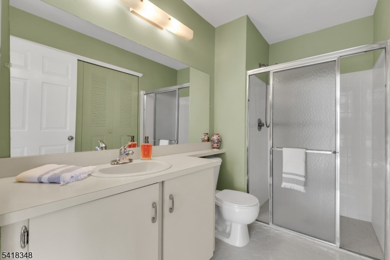 347 Penns Way Bernards, NJ 07920 - Photo 17 of 30