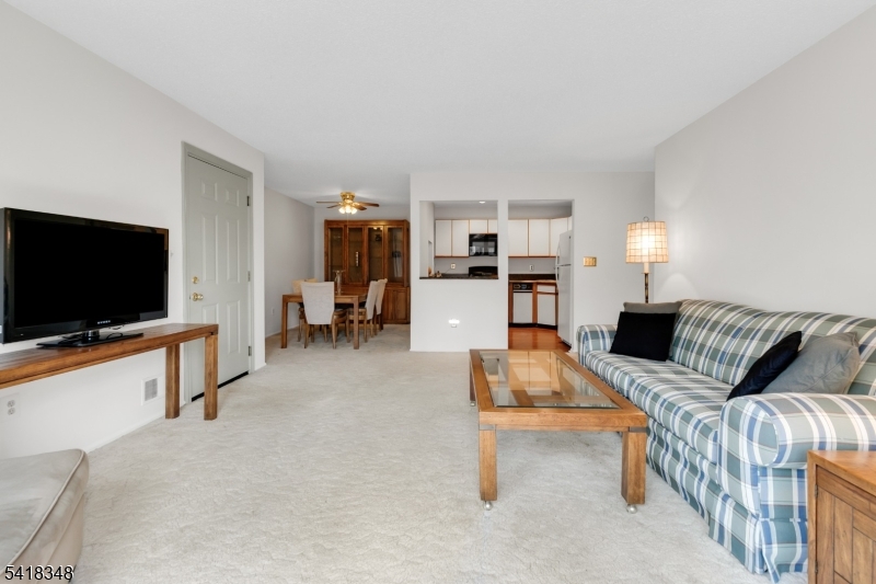 347 Penns Way Bernards, NJ 07920 - Photo 7 of 30