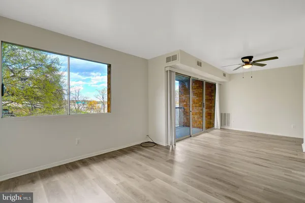 $2,000 | 2904 Kings Chapel Road, Unit 5/16, Falls Church, VA 22042