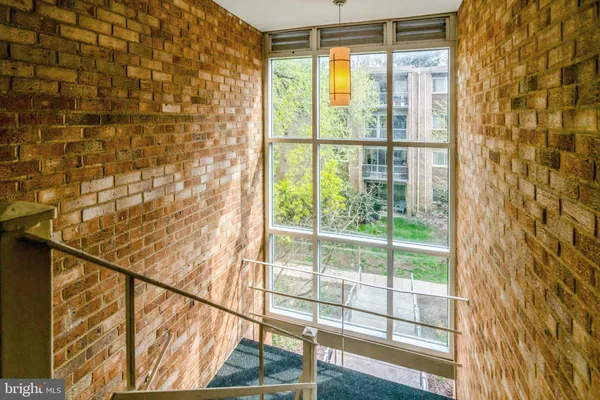 $2,000 | 2904 Kings Chapel Road, Unit 5/16, Falls Church, VA 22042