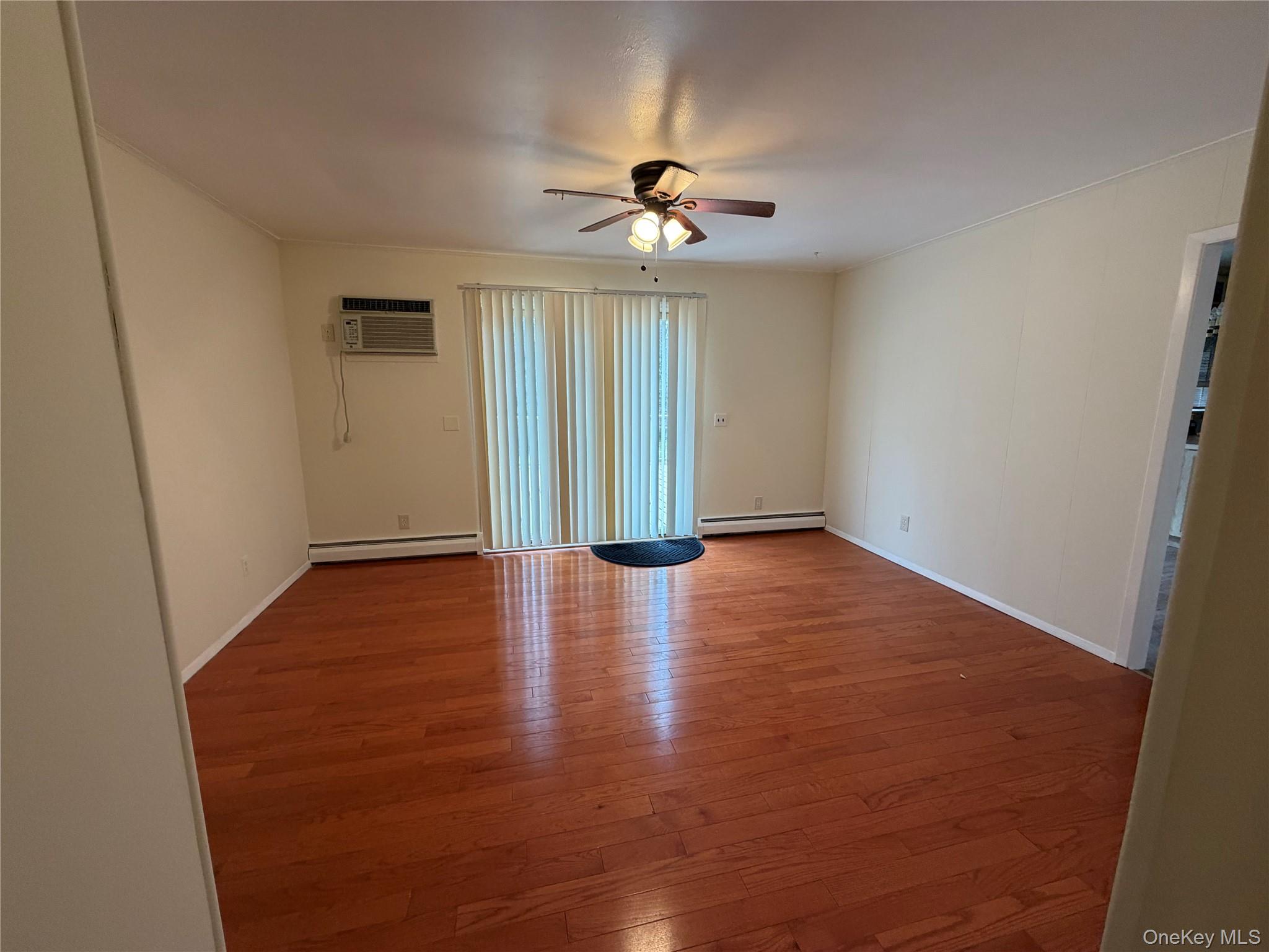 23 Jerome Road Syosset, NY 11791 - Photo 12 of 18 Gallery Image 12
