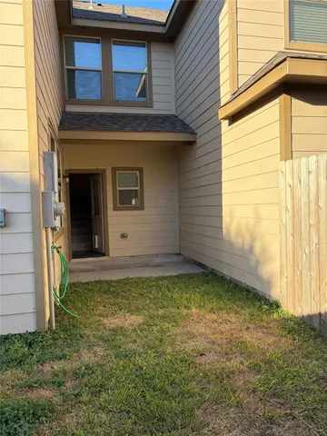 $1,950 | 14915 Silver Br Trail, Houston, TX 77095