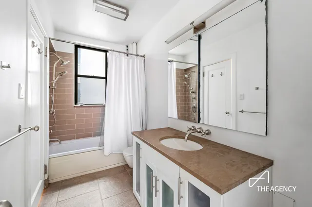 $950,000 | 146 East 49th Street, Unit 6CD | Midtown East