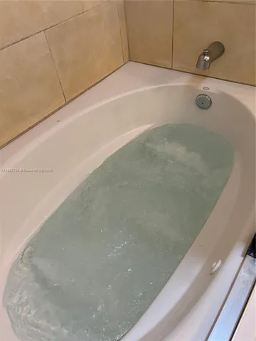 $2,450 | 9456 Southwest 77th Avenue, Unit T4, Miami, FL 33156