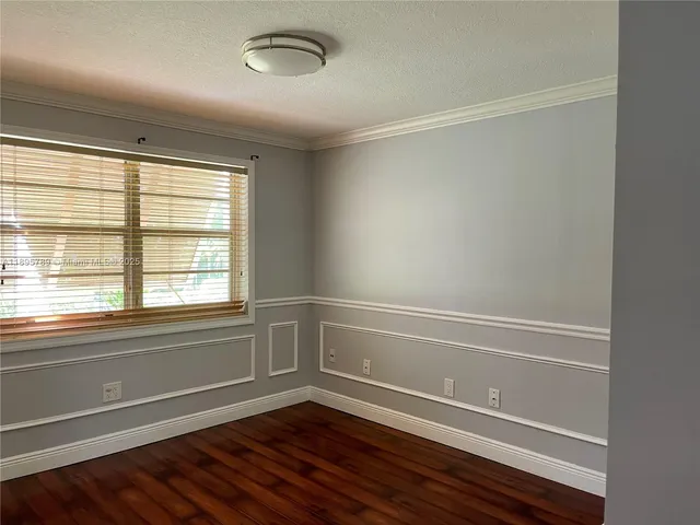 $2,450 | 9456 Southwest 77th Avenue, Unit T4, Miami, FL 33156