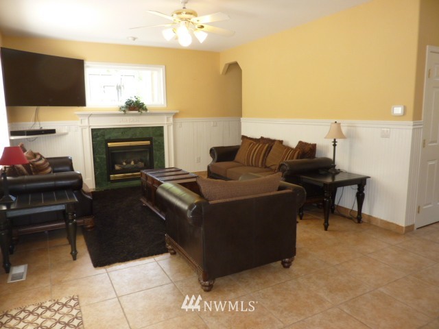 8438 Phillips Road Southeast Port Orchard, WA 98367 - Photo 10 of 23 Gallery Image 10