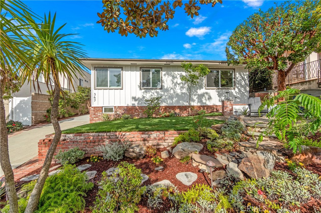 367 Ultimo Avenue Long Beach, CA 90814 - Photo 1 of 1