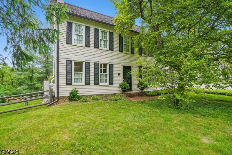 32 Potterstown Road Oldwick, NJ 08858 - Photo 1 of 45