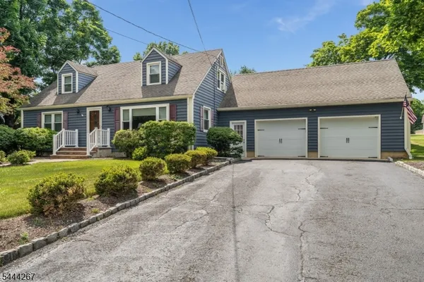 $500,000 | 1 W Road, Flemington, NJ 08822