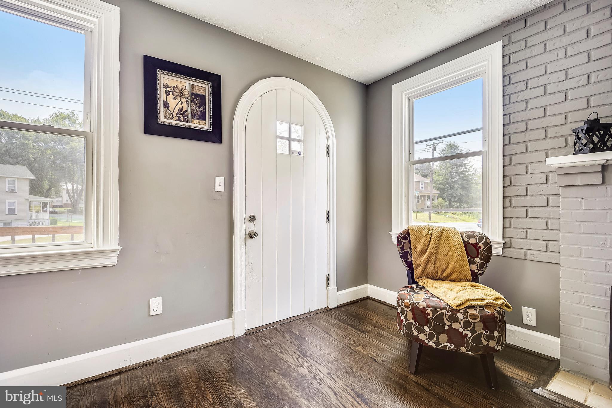 4302 Belle Grove Road Baltimore, MD 21225 - Photo 4 of 20