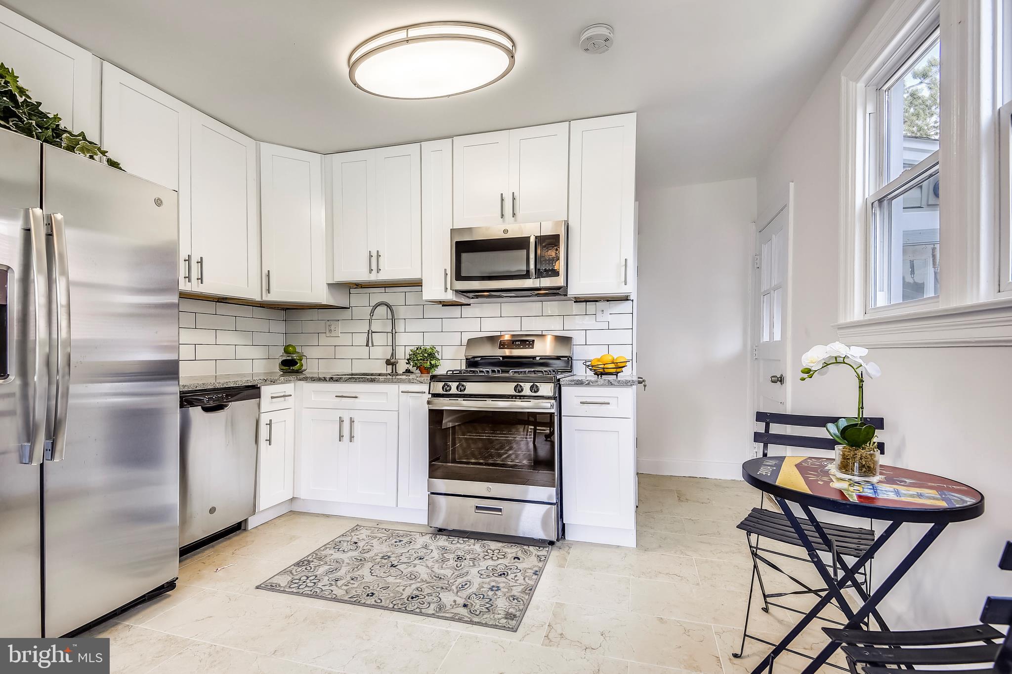 4302 Belle Grove Road Baltimore, MD 21225 - Photo 9 of 20