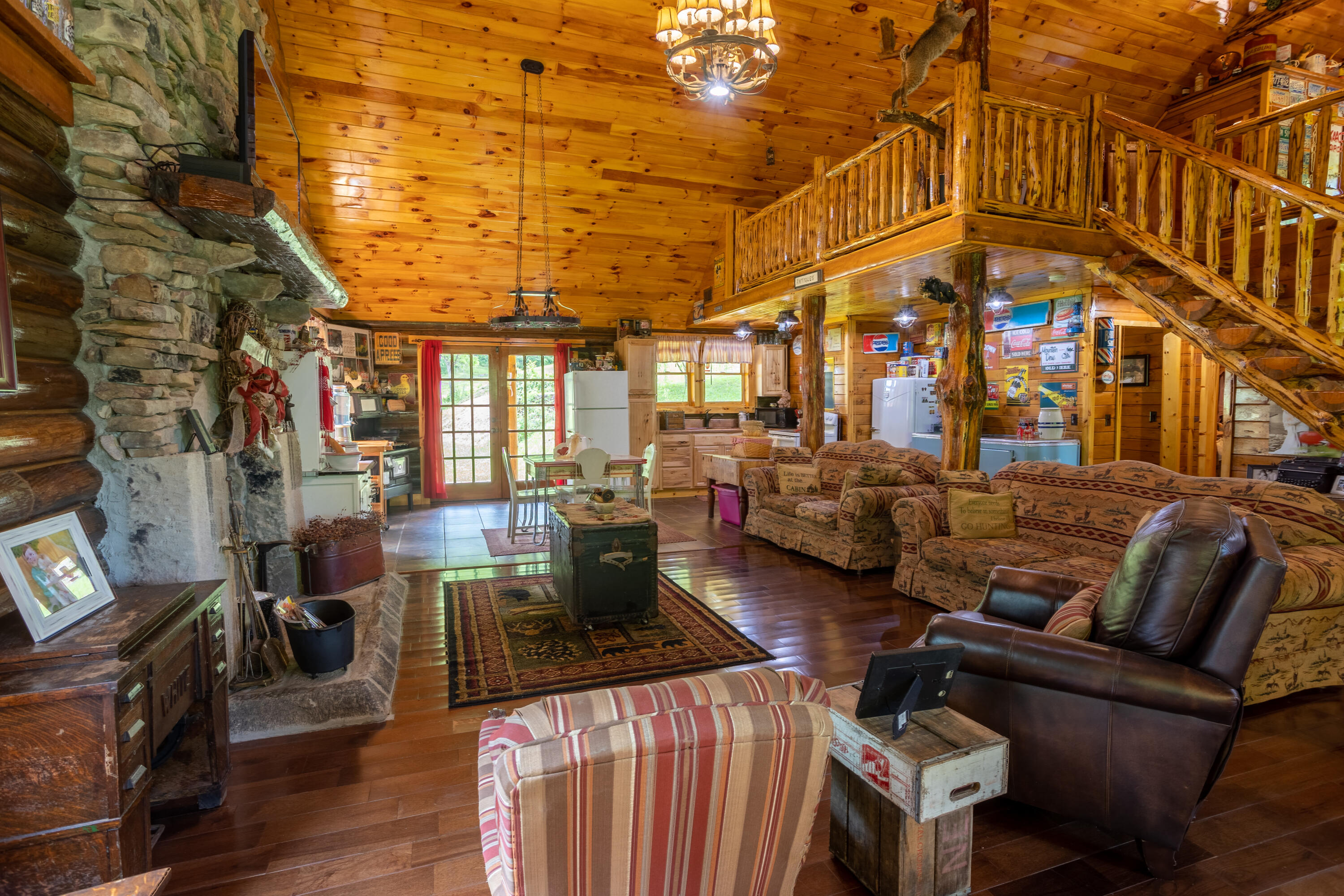 231 Marshall Road Kyles Ford, TN 37765 - Photo 12 of 73 Living Room