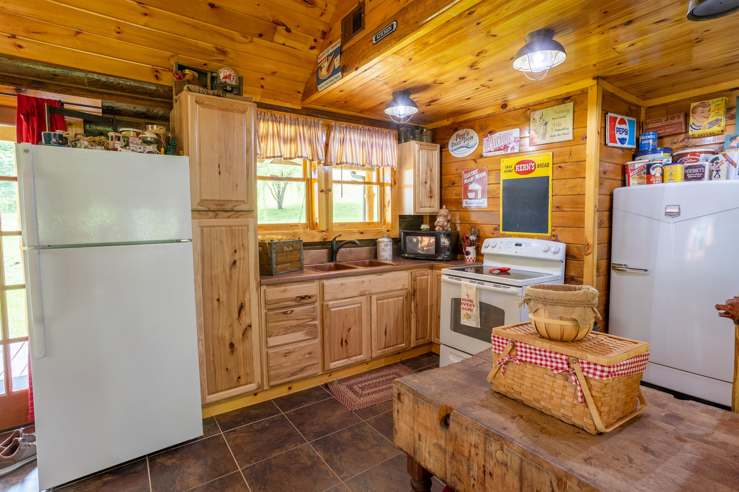 231 Marshall Road Kyles Ford, TN 37765 - Photo 15 of 73 Kitchen