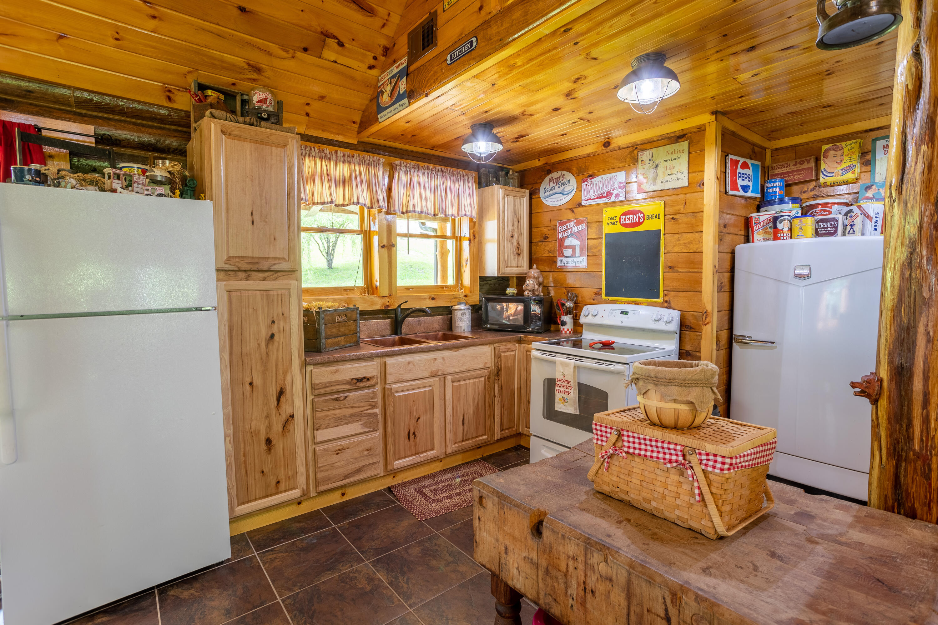 231 Marshall Road Kyles Ford, TN 37765 - Photo 16 of 73 Kitchen