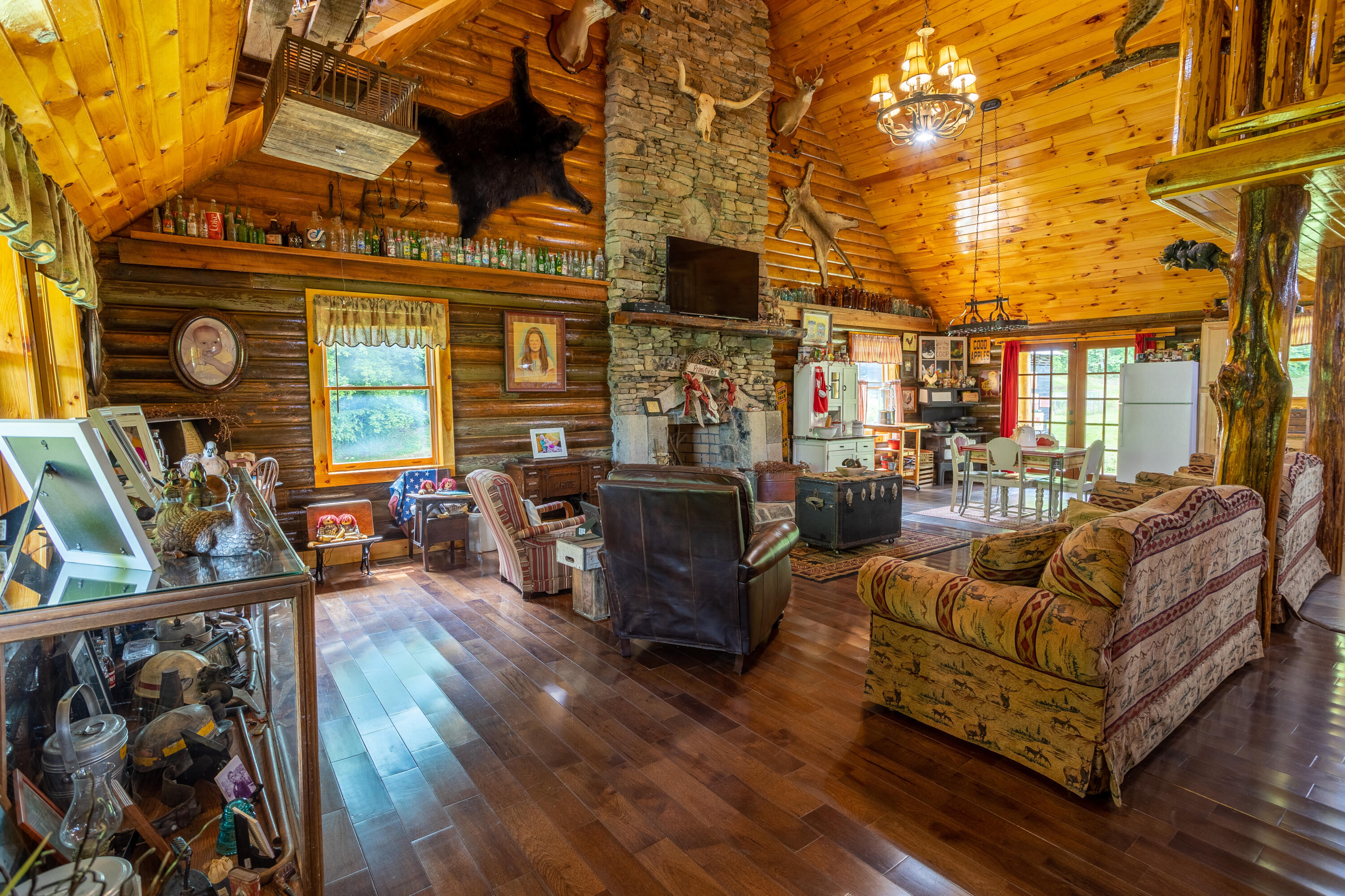 231 Marshall Road Kyles Ford, TN 37765 - Photo 9 of 73 Living Room