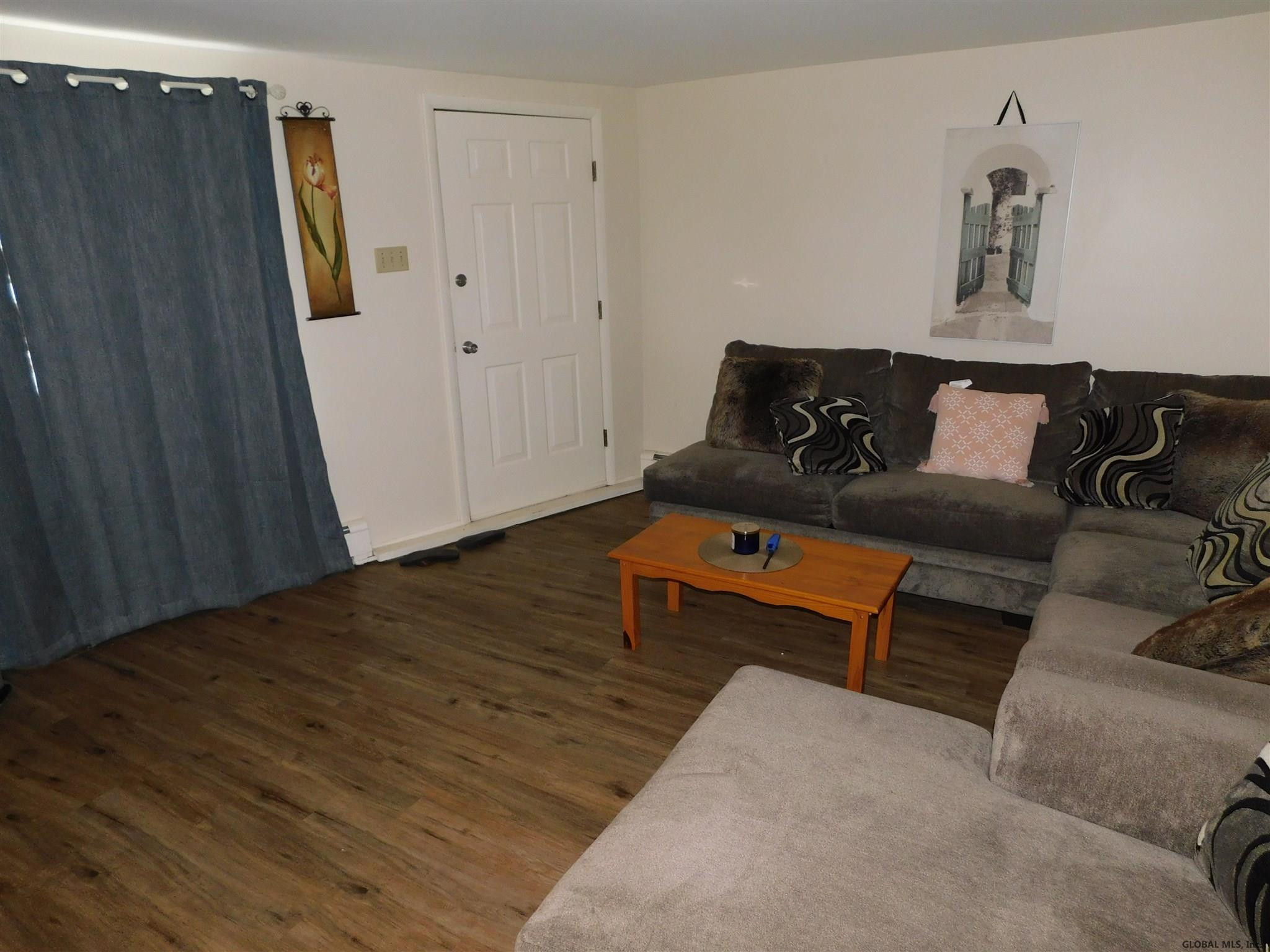 1004 Curry Road Rotterdam, NY 12306 - Photo 14 of 28 Photo 15