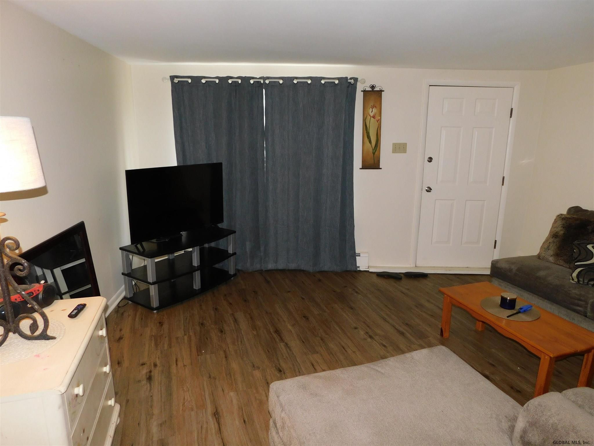 1004 Curry Road Rotterdam, NY 12306 - Photo 15 of 28 Photo 16