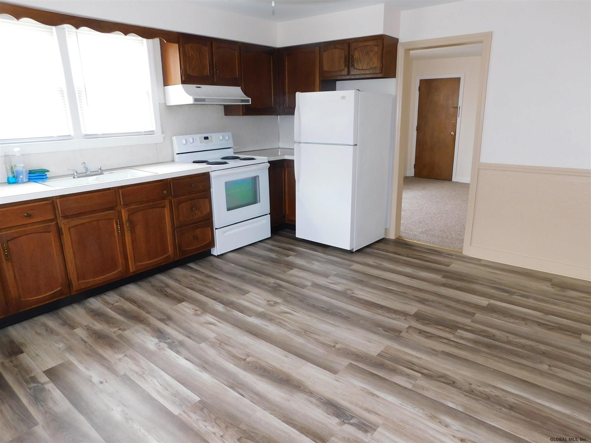 1004 Curry Road Rotterdam, NY 12306 - Photo 3 of 28 Photo 3