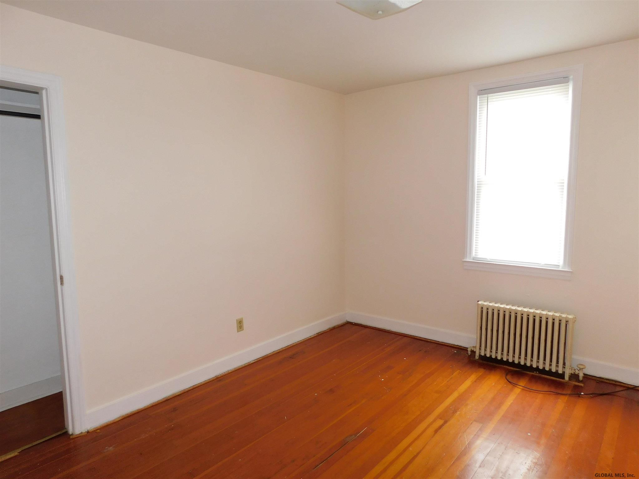 1004 Curry Road Rotterdam, NY 12306 - Photo 6 of 28 Photo 7