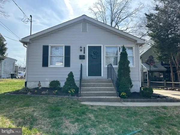 $345,000 | 328 Legion Court, Pitman, NJ 08071