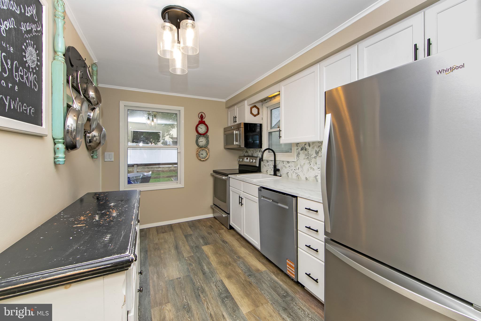 328 Legion Court Pitman, NJ 08071 - Photo 11 of 35