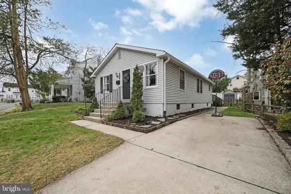 $345,000 | 328 Legion Court, Pitman, NJ 08071
