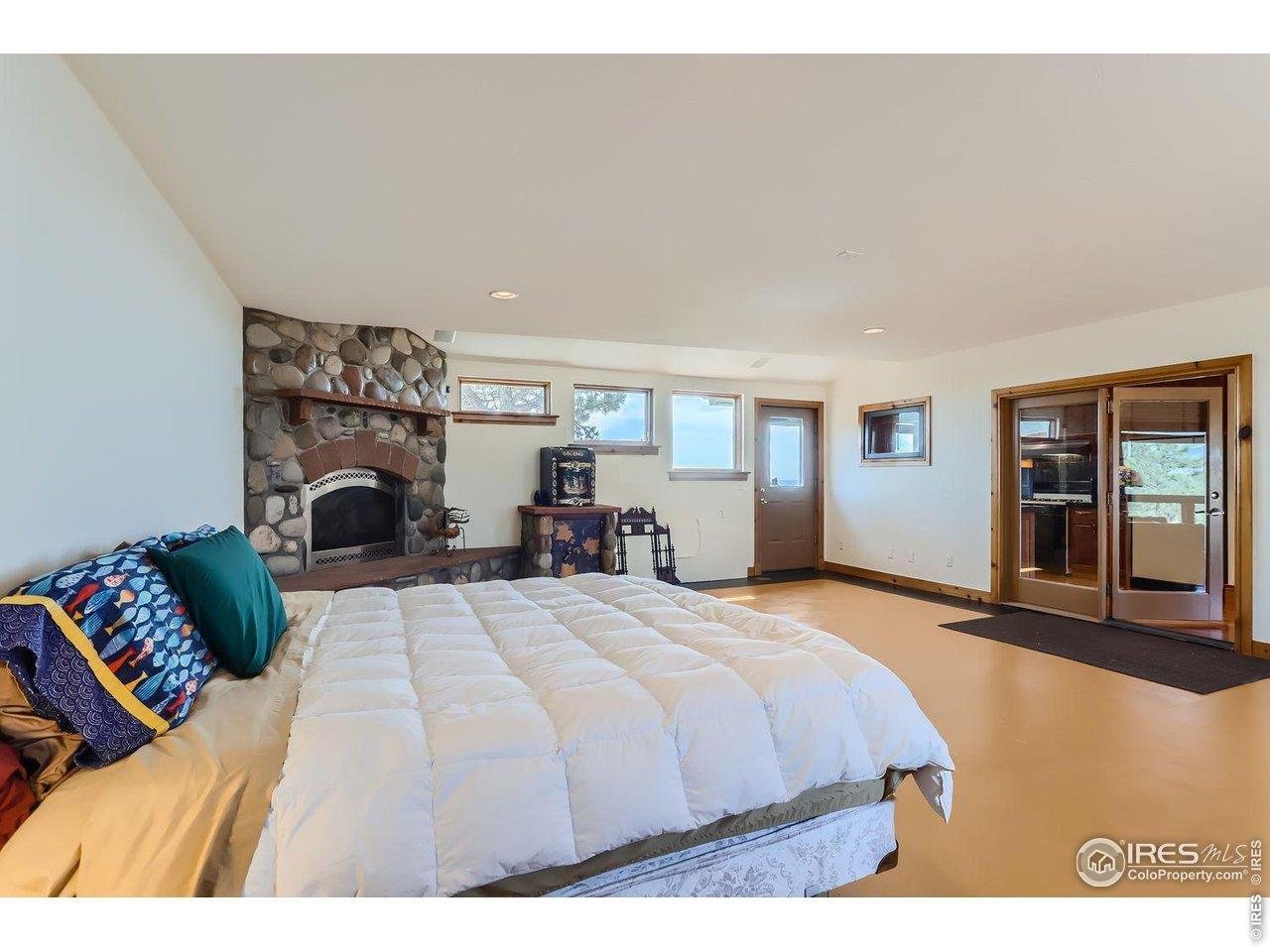 2450 Eagle Ridge Road Longmont, CO 80503 - Photo 14 of 31