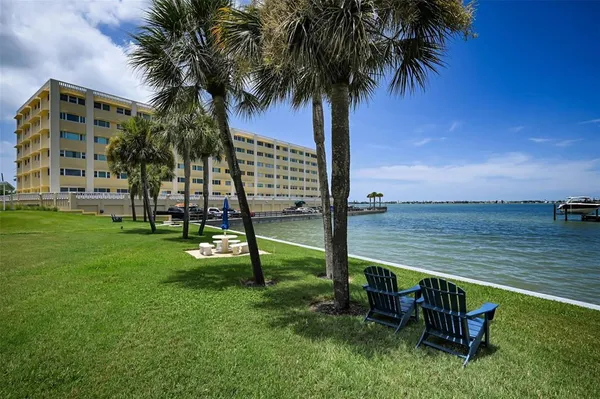 $349,900 | 100 Bluff View Drive, Unit 211C, Belleair Bluffs, FL 33770