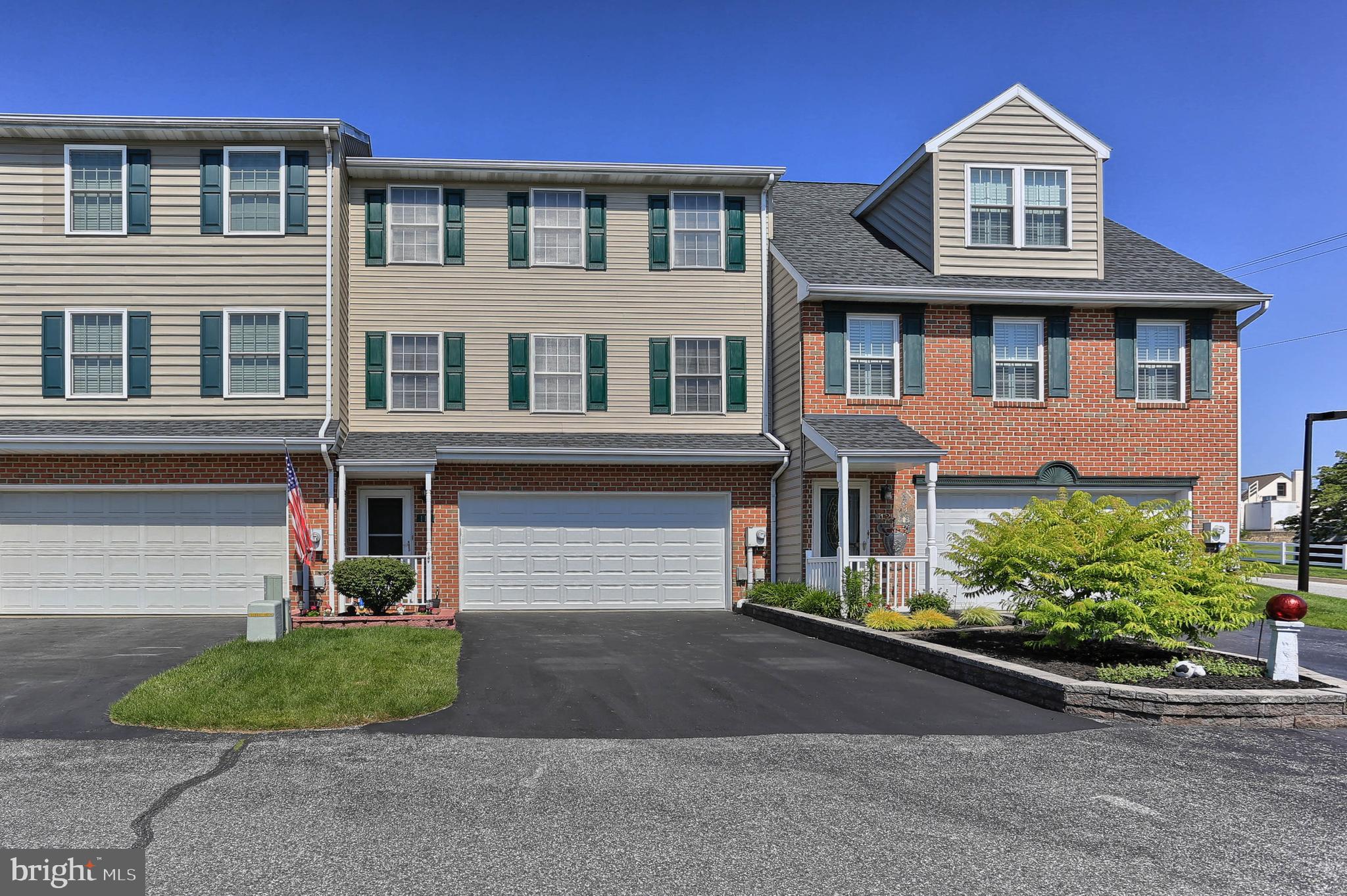 114 Country Ridge Drive Red Lion, PA 17356 - Photo 1 of 33 Gallery Image 1