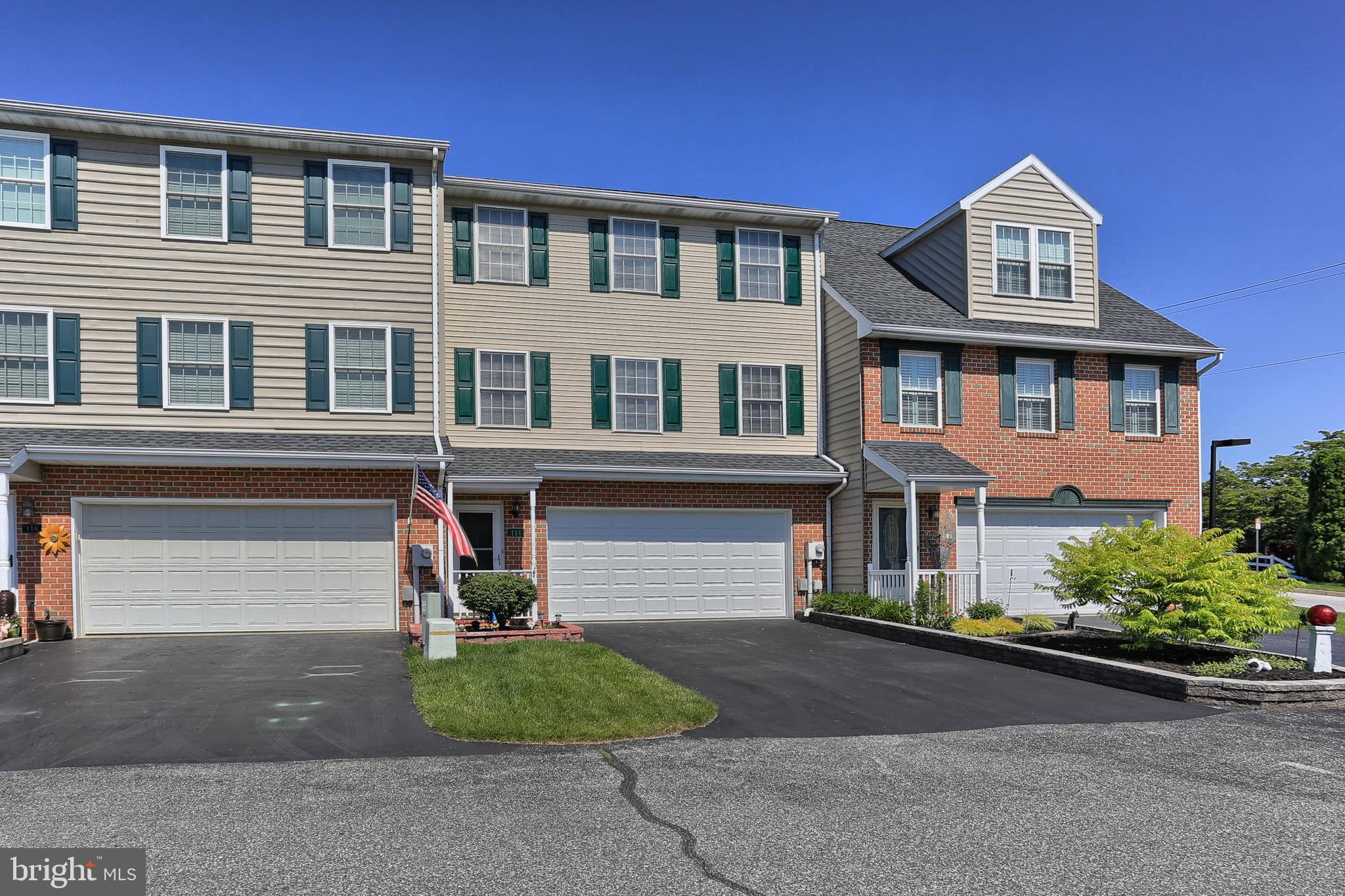 114 Country Ridge Drive Red Lion, PA 17356 - Photo 3 of 33 Gallery Image 3